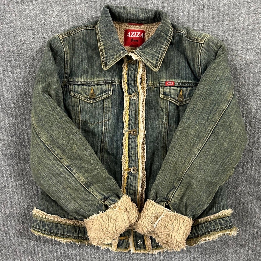 Aziza Jeans Jacket Womens XL Blue Denim Faux Shearling Lined Frayed Trim Casual